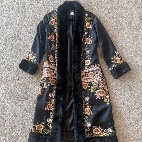 Sue Wong Jackets & Blazers - Vintage Sue Wong, Silk Embroidered Black Coat/Duster, Size 8
